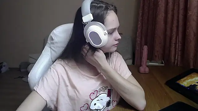 SharybbFace online show from 10-19-25, 03:12