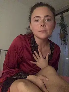 Mia Winters online show from 10-21-25, 05:46