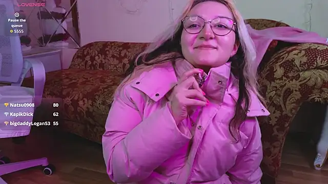 JuicyLullu online show from 01-05-26, 05:27