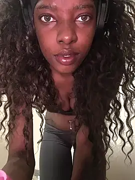 Snapshot of Oceanababe21 chatting on 05-31-26, 02:57 Oceanababe21 online show from 05-31-26, 02:57