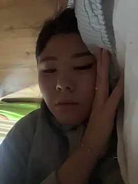 Snapshot of LAURA_LLL chatting on 11-16-25, 11:54 LAURA LLL online show from 11-16-25, 11:54