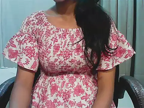short girl  online show from 11-05-25, 04:29
