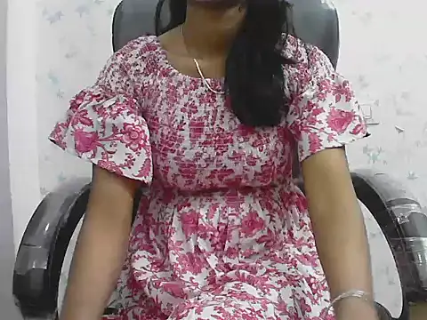 short girl  online show from 03-27-26, 04:40