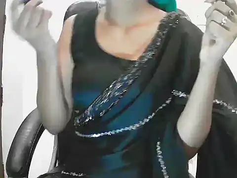 Snapshot of short_girl_ chatting on 06-20-26, 06:11 short girl online show from 06-20-26, 06:11