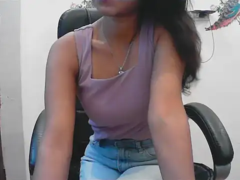 Snapshot of short_girl_ chatting on 07-05-26, 08:10 short girl online show from 07-05-26, 08:10