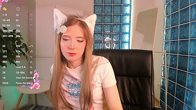 MorgyAsuna  online show from 11-15-25, 06:33