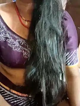 Snapshot of monarani5986 chatting on 03-05-26, 04:58 monarani5986 online show from 03-05-26, 04:58