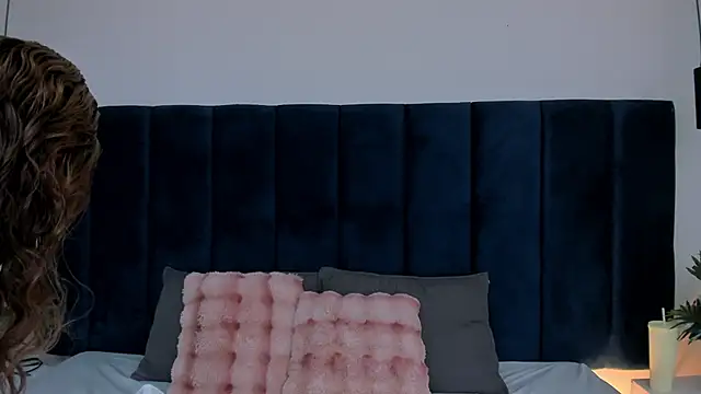 LiilyAdams online show from 03-18-26, 08:12