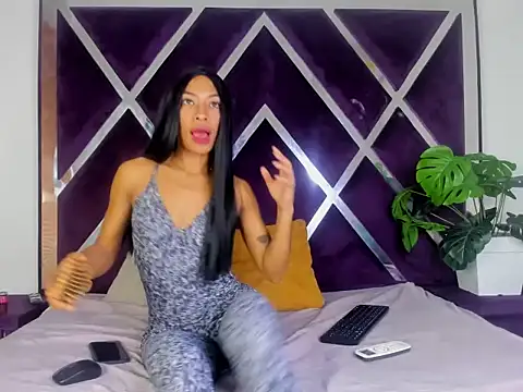 angelkyraasm online show from 11-17-25, 12:55