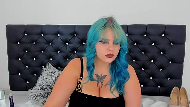 Snapshot of LunaWetPussy chatting on 07-02-26, 01:28 LunaWetPussy online show from 07-02-26, 01:28