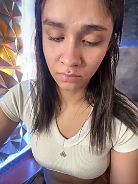 Isabella-Teen online show from 10-22-25, 02:01