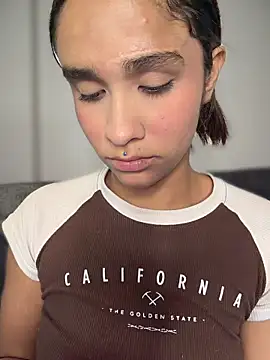 Isabella-Teen online show from 03-11-26, 01:55