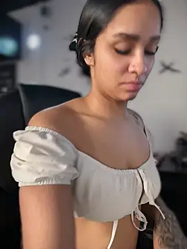 Isabella-Teen online show from 06-02-26, 01:13