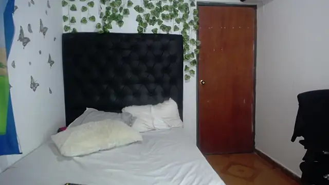 isabel 09 online show from 02-10-26, 03:21