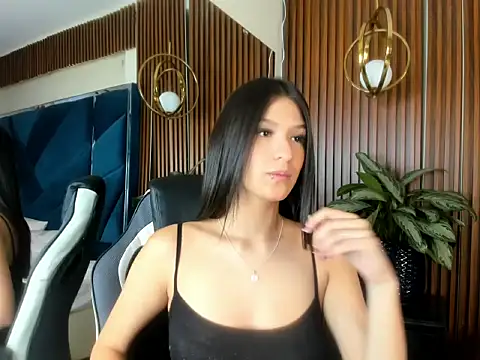 Snapshot of AggathaSanders_ chatting on 09-19-25, 12:28 AggathaSanders  online show from 09-19-25, 12:28