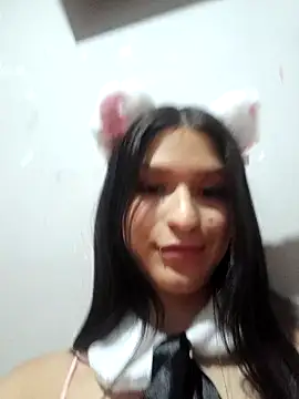 AggathaSanders  online show from 10-30-25, 05:57