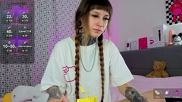 LilithPoison online show from 01-14-26, 06:02