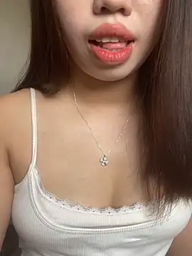 Snapshot of Rose-babyx chatting on 04-13-26, 08:20 Rose-babyx online show from 04-13-26, 08:20