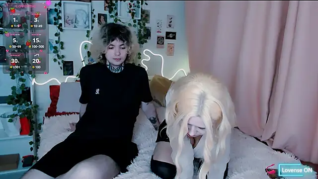 Snapshot of meow_on_da_cam chatting on 11-03-25, 09:27 meow on da cam online show from 11-03-25, 09:27