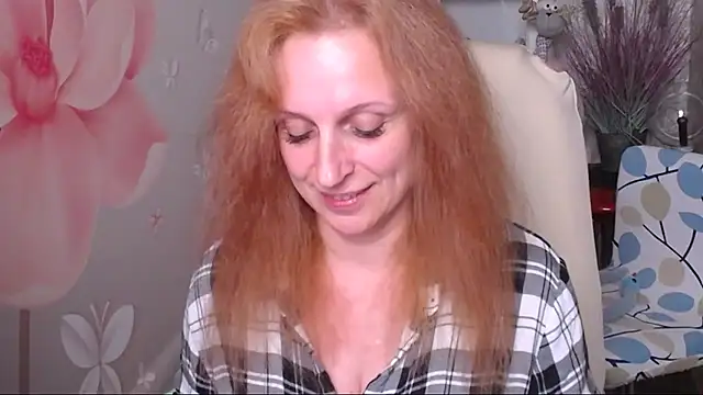 Snapshot of Venus_love1 chatting on 06-25-26, 05:28 Venus love1 online show from 06-25-26, 05:28