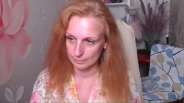 Snapshot of Venus_love1 chatting on 06-26-26, 05:39 Venus love1 online show from 06-26-26, 05:39