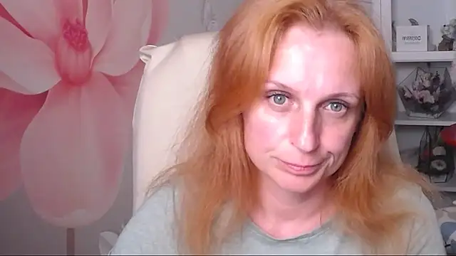 Snapshot of Venus_love1 chatting on 07-24-26, 04:38 Venus love1 online show from 07-24-26, 04:38