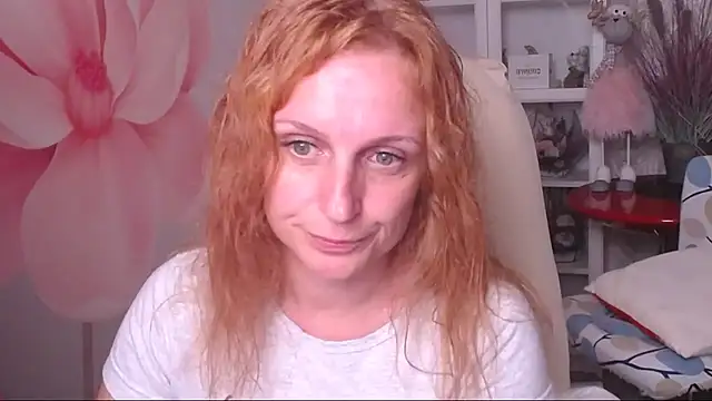 Snapshot of Venus_love1 chatting on 07-25-26, 05:32 Venus love1 online show from 07-25-26, 05:32