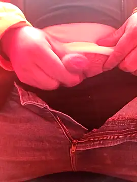 Snapshot of matatan0323 chatting on 11-12-25, 03:56 matatan0323 online show from 11-12-25, 03:56