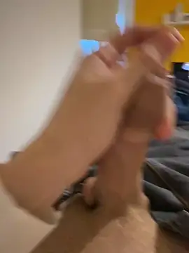 Snapshot of pierino666 chatting on 10-19-25, 03:45 pierino666 online show from 10-19-25, 03:45