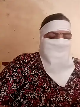 Love-890 online show from 11-04-25, 04:22