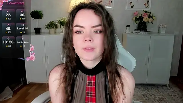 Snapshot of Gentle_Ariel chatting on 10-31-25, 01:39 Gentle Ariel online show from 10-31-25, 01:39