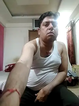 Snapshot of Love40777 chatting on 09-27-25, 04:56 Love40777 online show from 09-27-25, 04:56