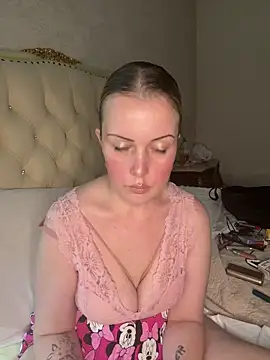 Snapshot of Piccolamonella29 chatting on 05-22-26, 02:12 Piccolamonella29 online show from 05-22-26, 02:12