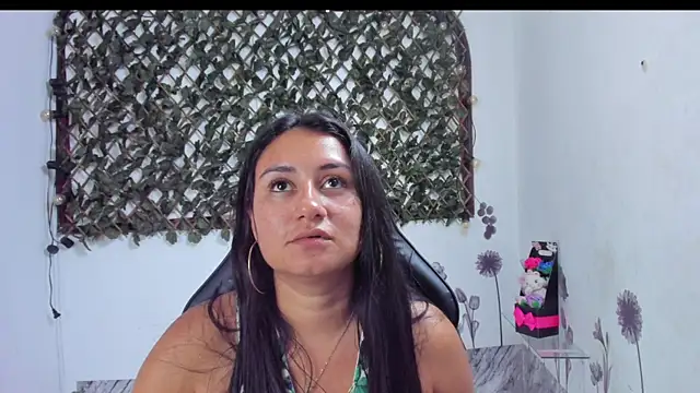 Luna021 1 online show from 11-14-25, 07:45