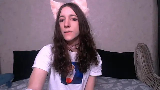 SilverMuse  online show from 10-05-25, 01:48