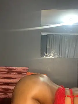 Snapshot of Hornysweetheart chatting on 09-24-25, 09:18 Hornysweetheart online show from 09-24-25, 09:18