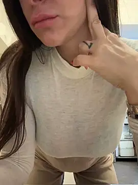 Snapshot of ainaht chatting on 02-03-26, 07:57 ainaht online show from 02-03-26, 07:57