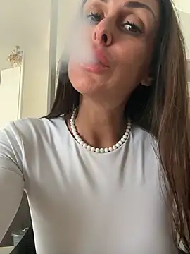 Snapshot of ainaht chatting on 02-13-26, 08:32 ainaht online show from 02-13-26, 08:32