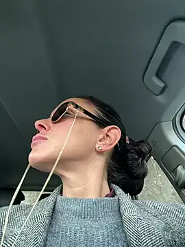 Snapshot of ainaht chatting on 02-27-26, 03:34 ainaht online show from 02-27-26, 03:34