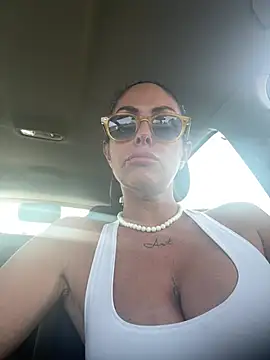 Snapshot of ainaht chatting on 03-24-26, 02:00 ainaht online show from 03-24-26, 02:00