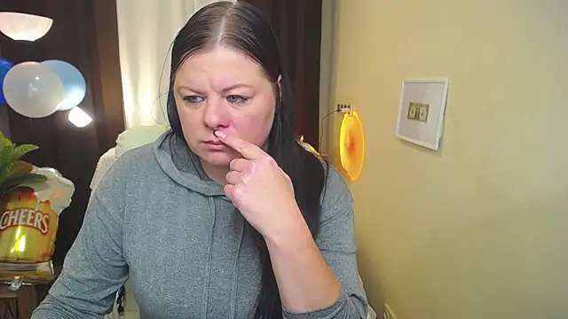 BritneyRaine online show from 09-28-25, 05:57