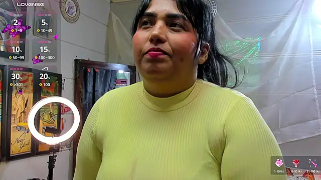 Girl luna  online show from 09-19-25, 06:41