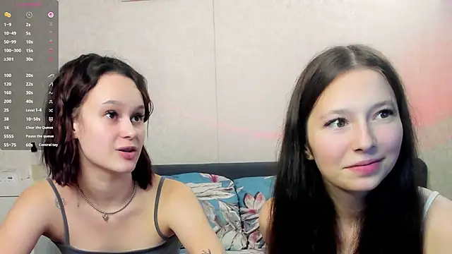 Snapshot of GabrielleLynchard chatting on 09-23-25, 07:06 GabrielleLynchard online show from 09-23-25, 07:06