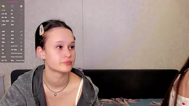 Snapshot of GabrielleLynchard chatting on 09-30-25, 06:57 GabrielleLynchard online show from 09-30-25, 06:57
