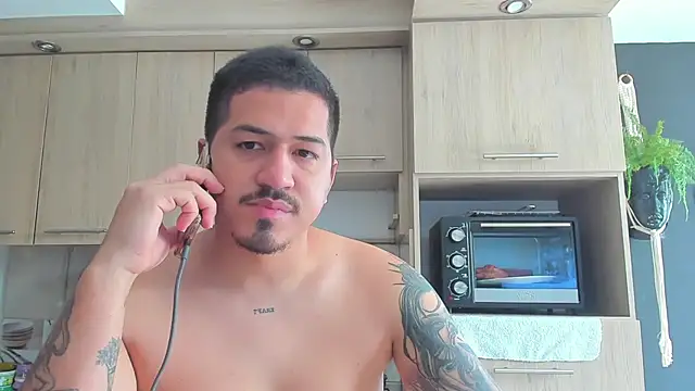 Arnolwilliams online show from 09-24-25, 07:06