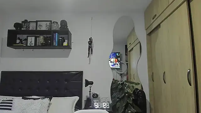 Arnolwilliams online show from 11-01-25, 02:13