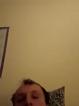 Snapshot of 2Pietro3 chatting on 12-13-25, 11:54 2Pietro3 online show from 12-13-25, 11:54