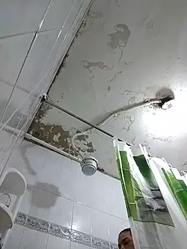 LaraStons online show from 04-21-26, 12:00