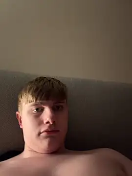 Sammyboy2211 online show from 04-15-26, 12:17