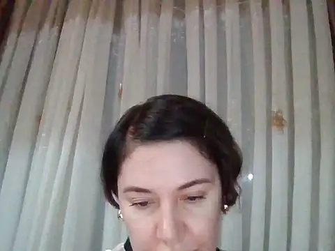 Lomivah online show from 11-19-25, 01:11